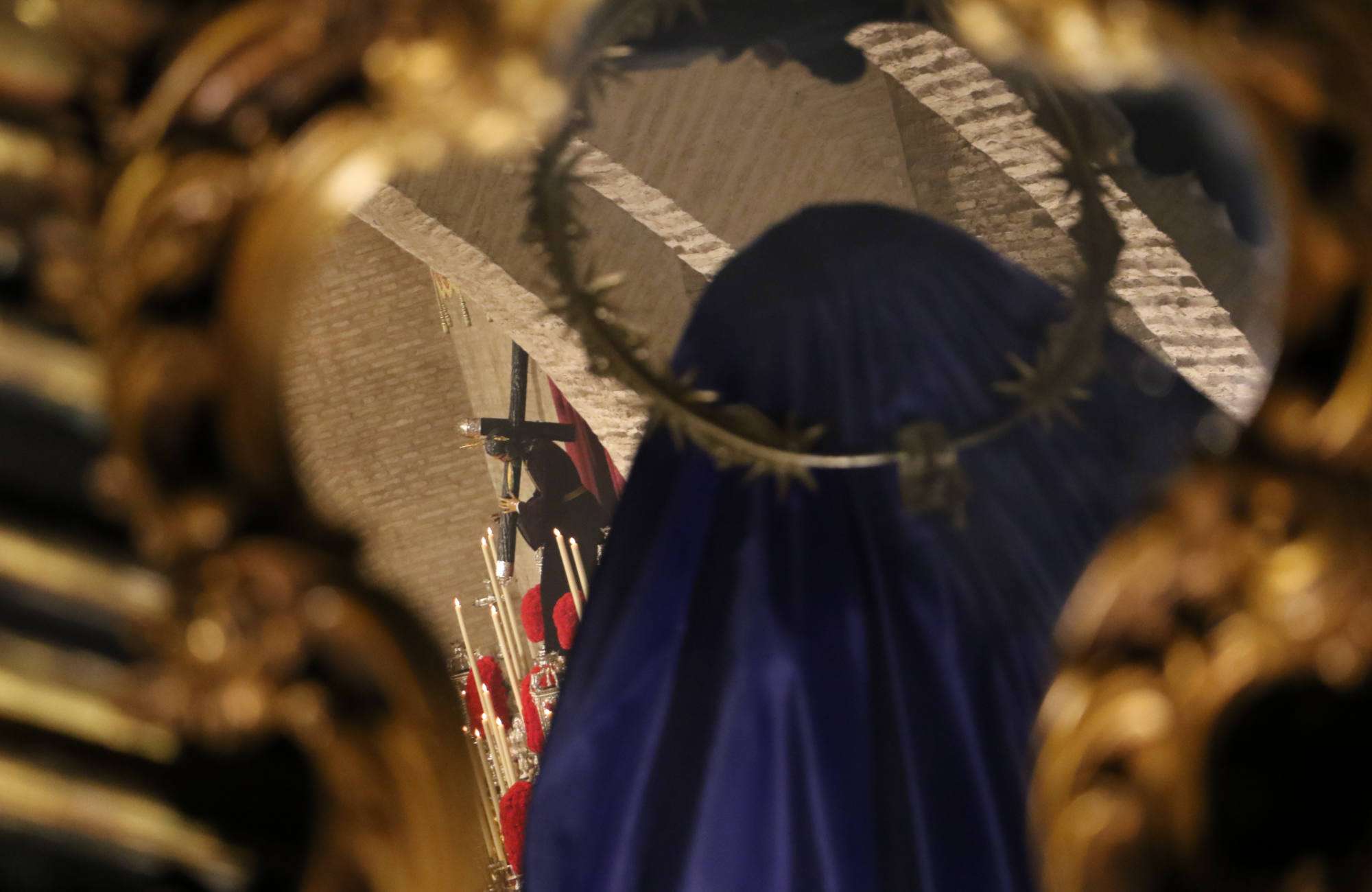 Los instrumentos de la Pasión en el camarín del Nazareno de Villalba del Alcor